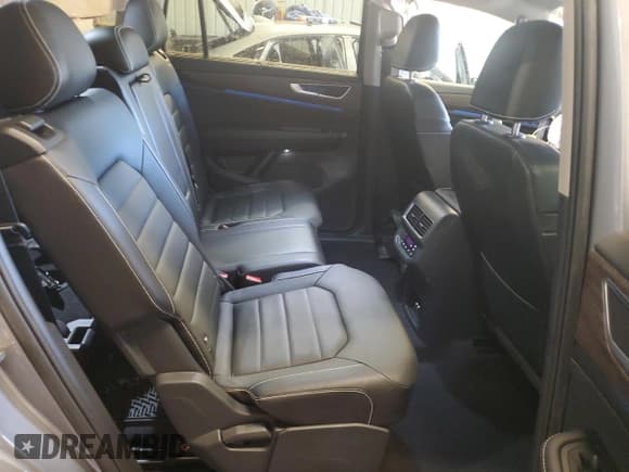 ✅ 2024 Volkswagen Atlas SEL • VIN: 1V2BR2CA9RC561466 • Lot: 81966225. Wystawiony na Copart z przebiegiem 2 867 mil. Bezpłatny archiwum sprzedaży aukcyjnych z USA i szczegółowy raport historii pojazdu na DreamBid. Zdjęcie 11.