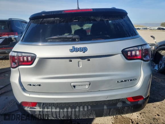 ✅ 2025 Jeep Compass Limited • VIN: 3C4NJDCN5ST546607 • Lot: 90459595. Listed on Copart with 13,243 mi. Free auction sales archive from the USA and detailed vehicle history report at DreamBid. Image 6.