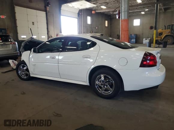 ✅ 2004 Pontiac Grand Prix GT2 • VIN: 2G2WS522441105171 • Лот: 71061505. Опубликован ранее на Copart с пробегом 177 750 миль. Бесплатный доступ к архиву аукционных продаж из США и подробный отчёт об истории автомобиля на DreamBid. Изображение 2.