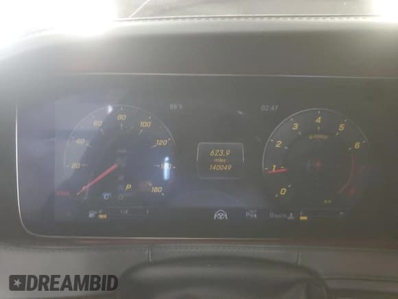 ✅ 2018 Mercedes-Benz S 560 • VIN: WDDUG8GB7JA351170 • Lot: 68268805. Listed on Copart with 140,049 mi. Free auction sales archive from the USA and detailed vehicle history report at DreamBid. Image 9.