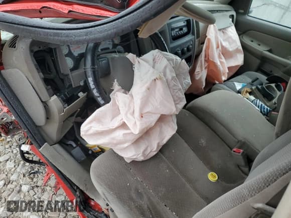 ✅ 2004 Dodge 1500 SLT • VIN: 1D7HA18D94S610301 • Лот: 85014264. Опубликован ранее на Copart с пробегом Не указан. Бесплатный доступ к архиву аукционных продаж из США и подробный отчёт об истории автомобиля на DreamBid. Изображение 8.