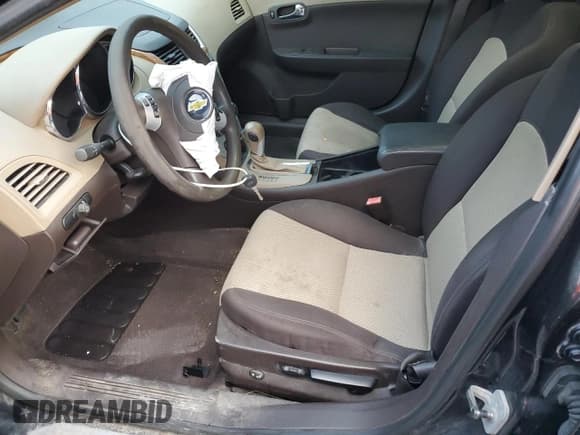 ✅ 2011 Chevrolet Malibu 1LT • VIN: 1G1ZC5E19BF204009 • Lot: 61217634. Listed on Copart with 117,515 mi. Free auction sales archive from the USA and detailed vehicle history report at DreamBid. Image 7.