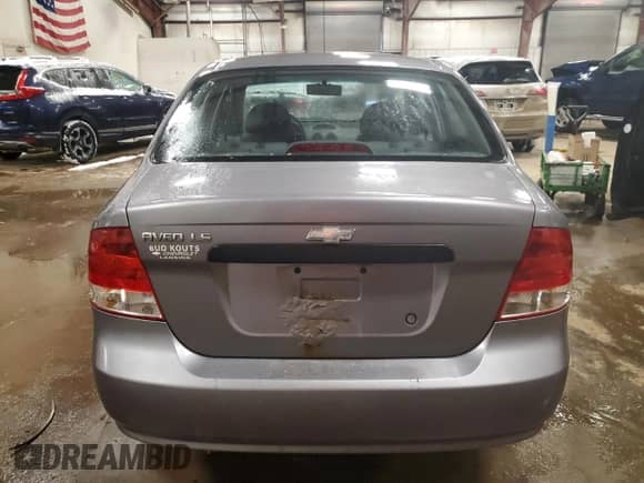 2006 Chevrolet Aveo LS z VIN KL1TD56646B553734, wystawiony jako Copart lot #88496205 z przebiegiem 156 610 mil mil oraz Czysty tytuł • Clean title. Historia ofert i sprzedaży dostępna na DreamBid. Obrazek 6.