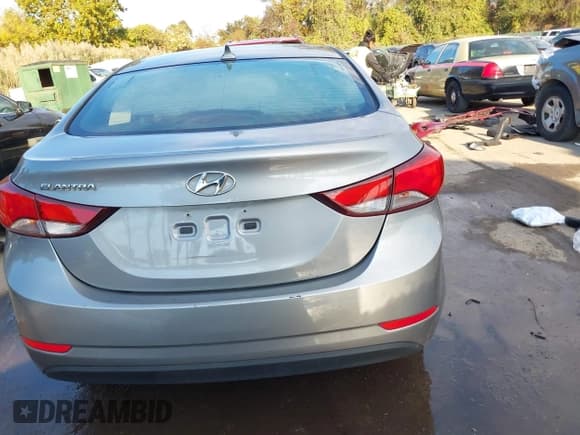 ✅ 2014 Hyundai Elantra SE • VIN: KMHDH4AE5EU135661 • Lot: 43444129. Listed on IAAI with 255,698 mi. Free auction sales archive from the USA and detailed vehicle history report at DreamBid. Image 16.