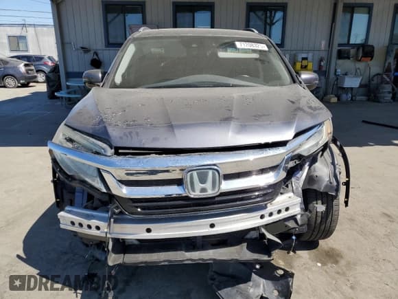 ✅ 2019 Honda Pilot Touring 8-Passenger • VIN: 5FNYF5H90KB043176 • Lot: 71208325. Listed on Copart with 56,580 mi. Free auction sales archive from the USA and detailed vehicle history report at DreamBid. Image 5.