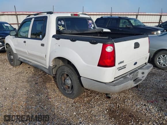 ✅ 2005 Ford Explorer Sport Trac XLS • VIN: 1FMZU67K65UA94080 • Lot: 43032461. Listed on IAAI with Not provided. Free auction sales archive from the USA and detailed vehicle history report at DreamBid. Image 3.