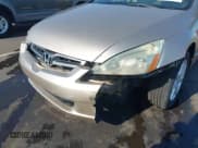 ✅ 2004 Honda Accord EX • VIN: 1HGCM66574A009190 • Lot: 43152033. Listed on IAAI with 197,615 mi. Free auction sales archive from the USA and detailed vehicle history report at DreamBid. Image 6.