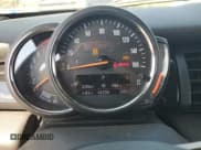 ✅ 2019 MINI Convertible Cooper • VIN: WMWWG5C55K3F79269 • Lot: 80225935. Wystawiony na Copart z przebiegiem 45 339 mil. Bezpłatny archiwum sprzedaży aukcyjnych z USA i szczegółowy raport historii pojazdu na DreamBid. Zdjęcie 9.