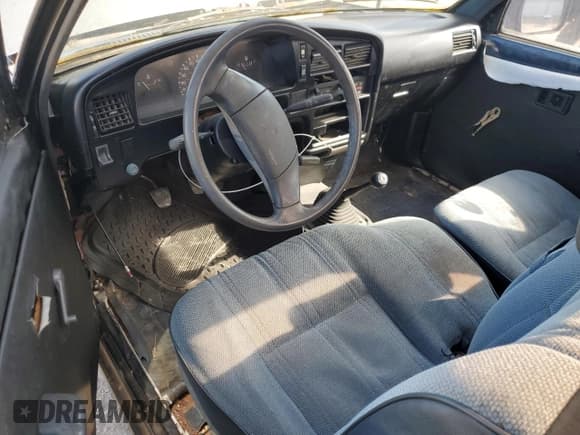 ✅ 1989 Toyota Pickup • VIN: JT4RN81R0K5032778 • Лот: 71000315. Опубликован ранее на Copart с пробегом 291 330 миль. Бесплатный доступ к архиву аукционных продаж из США и подробный отчёт об истории автомобиля на DreamBid. Изображение 8.