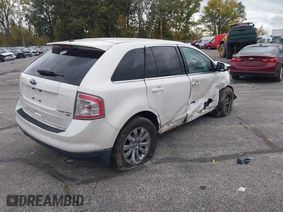 ✅ 2010 Ford Edge Limited • VIN: 2FMDK4KC3ABB68673 • Lot: 43534456. Listed on IAAI with 283,076 mi. Free auction sales archive from the USA and detailed vehicle history report at DreamBid. Image 4.
