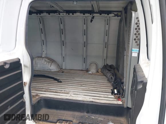 ✅ 2017 Chevrolet Express Cargo • VIN: 1GCWGAFF4H1320130 • Лот: 43297963. Опубликован ранее на IAAI с пробегом 203 551 миль. Бесплатный доступ к архиву аукционных продаж из США и подробный отчёт об истории автомобиля на DreamBid. Изображение 8.