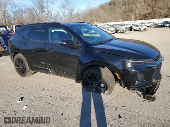 2022 Chevrolet Blazer RS with VIN 3GNKBKRS6NS139785, listed as a Copart auction lot 41838084 with 16,899 mi miles and Salvage title. Bid and sale history available at DreamBid. Image 4.
