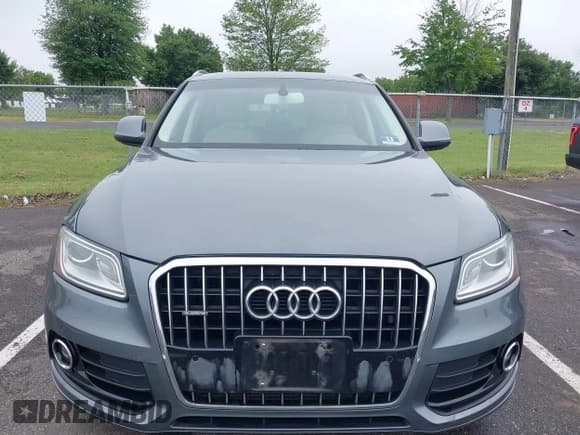 ✅ 2014 Audi Q5 Premium Plus • VIN: WA1LFAFP8EA010406 • Lot: 42466680. Listed on IAAI with 180,592 mi. Free auction sales archive from the USA and detailed vehicle history report at DreamBid. Image 12.
