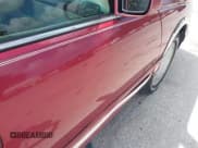 ✅ 1997 Cadillac DeVille • VIN: 1G6KD54Y8VU281574 • Lot: 42901389. Wystawiony na IAAI z przebiegiem 77 961 mil. Bezpłatny archiwum sprzedaży aukcyjnych z USA i szczegółowy raport historii pojazdu na DreamBid. Zdjęcie 12.