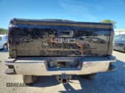 ✅ 2015 GMC Sierra 2500HD SLT • VIN: 1GT12ZE89FF593512 • Lot: 91845995. Wystawiony na Copart z przebiegiem 192 811 mil. Bezpłatny archiwum sprzedaży aukcyjnych z USA i szczegółowy raport historii pojazdu na DreamBid. Zdjęcie 6.