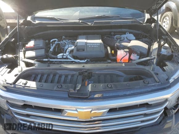 ✅ 2025 Chevrolet Silverado 1500 High Country • VIN: 1GCUKJE89SZ102539 • Lot: 43957545. Listed on Copart with 5,053 mi. Free auction sales archive from the USA and detailed vehicle history report at DreamBid. Image 12.