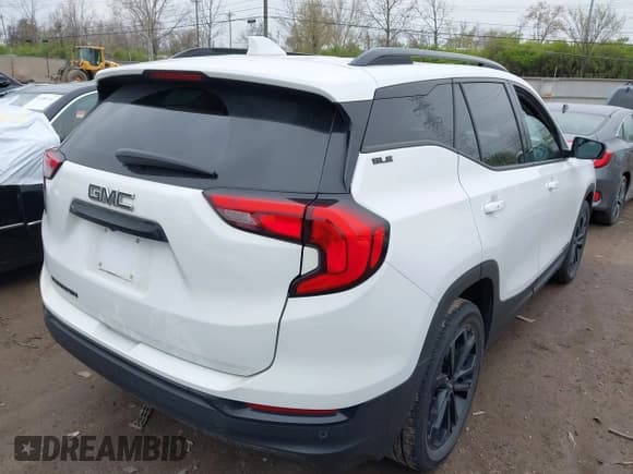 ✅ 2021 GMC Terrain SLE • VIN: 3GKALMEV9ML381769 • Lot: 42011987. Wystawiony na IAAI z przebiegiem 82 695 mil. Bezpłatny archiwum sprzedaży aukcyjnych z USA i szczegółowy raport historii pojazdu na DreamBid. Zdjęcie 4.