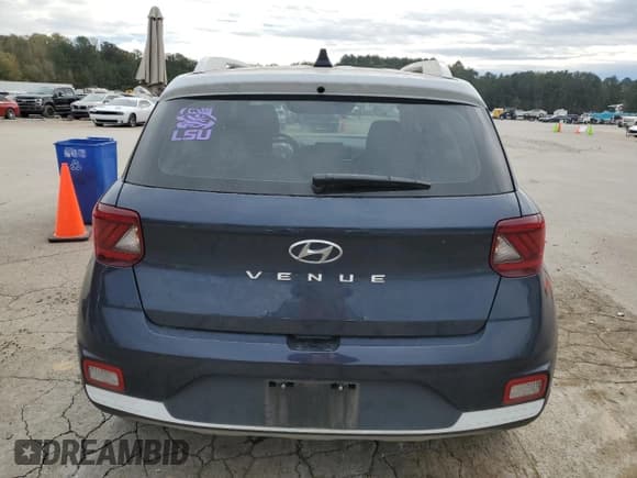 ✅ 2022 Hyundai Venue SEL • VIN: KMHRC8A35NU153460 • Lot: 82672614. Listed on Copart with 60,561 mi. Free auction sales archive from the USA and detailed vehicle history report at DreamBid. Image 6.
