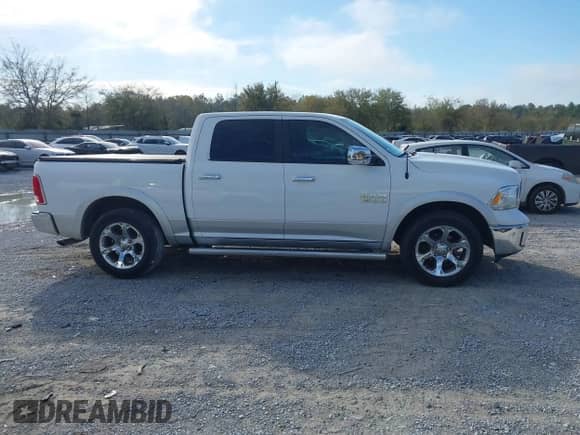 2017 Ram 1500 Laramie с VIN 1C6RR6NG9HS556255, выставлен на аукционе IAAI как лот 41889626 с пробегом 90 141 миль миль и . История ставок и продаж доступна на DreamBid. Изображение 13.