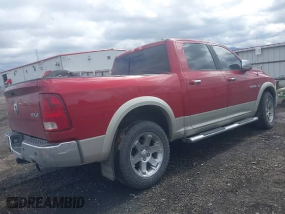 2010 Dodge 1500 Sport z VIN 1D7RV1CT1AS210154, wystawiony jako IAAI lot #41949799 z przebiegiem 147 783 mil mil oraz . Historia ofert i sprzedaży dostępna na DreamBid. Obrazek 4.