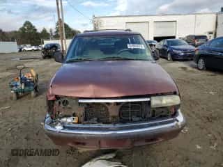 1998 Chevrolet Blazer LT z VIN 1GNDT13W9W2224077, wystawiony jako Copart lot #82865874 z przebiegiem 206 556 mil mil oraz Szkoda całkowita • Salvage title. Historia ofert i sprzedaży dostępna na DreamBid. Obrazek 5.