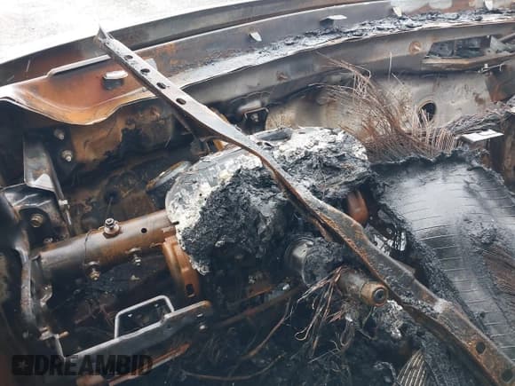 ✅ 2014 Kia Soul • VIN: KNDJN2A22E7055324 • Lot: 41913378. Listed on IAAI with 150,000 mi. Free auction sales archive from the USA and detailed vehicle history report at DreamBid. Image 7.