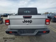 ✅ 2023 Jeep Gladiator Willys • VIN: 1C6HJTAG5PL524046 • Лот: 90320865. Опубликован ранее на Copart с пробегом 67 109 миль. Бесплатный доступ к архиву аукционных продаж из США и подробный отчёт об истории автомобиля на DreamBid. Изображение 6.