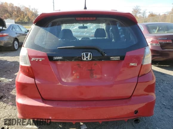 ✅ 2009 Honda Fit Sport • VIN: JHMGE88479S004715 • Lot: 91626925. Listed on Copart with 213,813 mi. Free auction sales archive from the USA and detailed vehicle history report at DreamBid. Image 6.