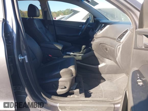 ✅ 2016 Hyundai Tucson Limited • VIN: KM8J33A26GU197249 • Лот: 43669243. Опубликован ранее на IAAI с пробегом 120 722 миль. Бесплатный доступ к архиву аукционных продаж из США и подробный отчёт об истории автомобиля на DreamBid. Изображение 5.