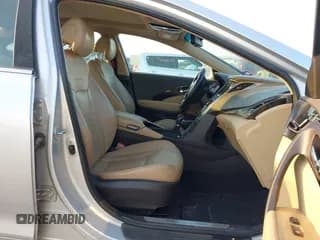 ✅ 2012 Hyundai Azera • VIN: KMHFH4JG6CA176924 • Лот: 43023155. Опубликован ранее на IAAI с пробегом 122 345 миль. Бесплатный доступ к архиву аукционных продаж из США и подробный отчёт об истории автомобиля на DreamBid. Изображение 5.