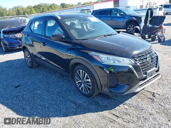 ✅ 2021 Nissan Kicks SV • VIN: 3N1CP5CV8ML504501 • Lot: 43342791. Wystawiony na IAAI z przebiegiem 51 635 mil. Bezpłatny archiwum sprzedaży aukcyjnych z USA i szczegółowy raport historii pojazdu na DreamBid. Zdjęcie 1.