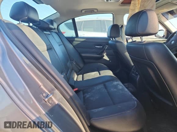 ✅ 2011 BMW 3 Series 335d • VIN: WBAPN7C52BA780657 • Лот: 84557575. Опубликован ранее на Copart с пробегом 97 192 миль. Бесплатный доступ к архиву аукционных продаж из США и подробный отчёт об истории автомобиля на DreamBid. Изображение 10.