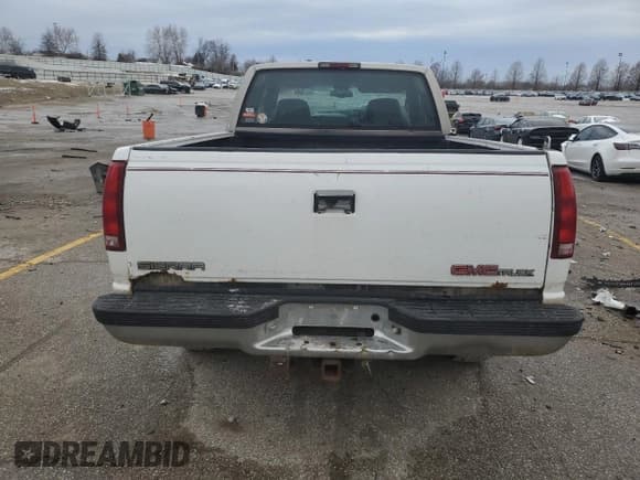 ✅ 1998 GMC Sierra 1500 • VIN: 2GTEK19R1W1542387 • Лот: 45483865. Опубликован ранее на Copart с пробегом 209 839 миль. Бесплатный доступ к архиву аукционных продаж из США и подробный отчёт об истории автомобиля на DreamBid. Изображение 6.