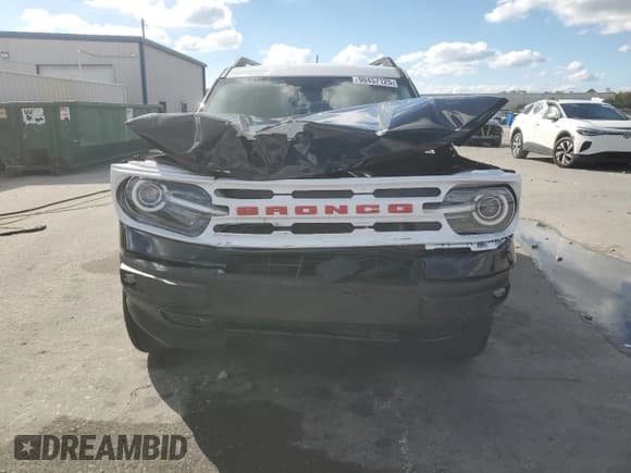 ✅ 2024 Ford Bronco Sport Heritage • VIN: 3FMCR9G66RRF68649 • Lot: 90457125. Wystawiony na Copart z przebiegiem 1 881 mil. Bezpłatny archiwum sprzedaży aukcyjnych z USA i szczegółowy raport historii pojazdu na DreamBid. Zdjęcie 5.