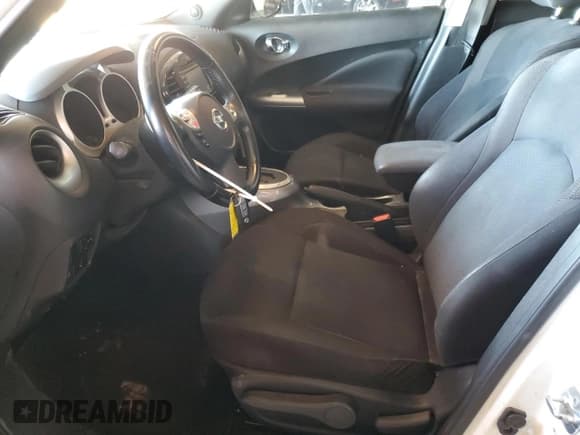 ✅ 2014 Nissan Juke S • VIN: JN8AF5MR0ET452663 • Lot: 87054185. Listed on Copart with 132,419 mi. Free auction sales archive from the USA and detailed vehicle history report at DreamBid. Image 7.