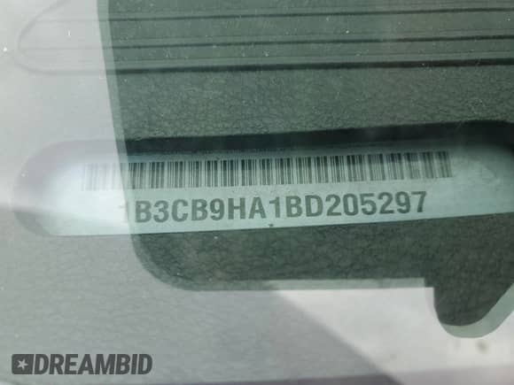 2011 Dodge Caliber Uptown с VIN 1B3CB9HA1BD205297, выставлен на аукционе Copart как лот 81826285 с пробегом 277 172 миль миль и Чистый • Clean title. История ставок и продаж доступна на DreamBid. Изображение 14.