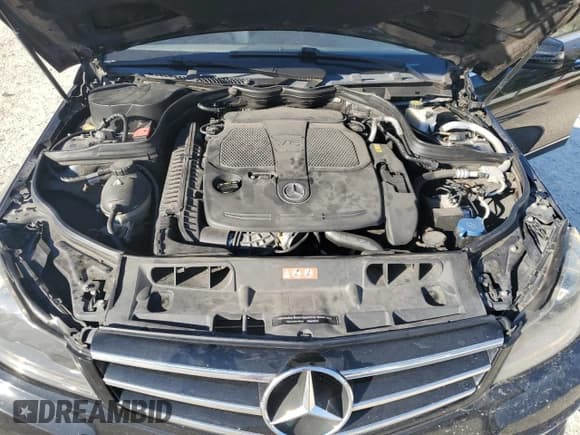 ✅ 2014 Mercedes-Benz C 350 Sport • VIN: WDDGF5HBXEA917292 • Лот: 91282375. Опубликован ранее на Copart с пробегом 143 083 миль. Бесплатный доступ к архиву аукционных продаж из США и подробный отчёт об истории автомобиля на DreamBid. Изображение 11.