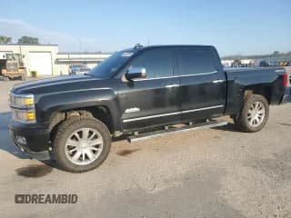 ✅ 2015 Chevrolet Silverado 1500 High Country • VIN: 3GCUKTECXFG381618 • Лот: 80730505. Опубликован ранее на Copart с пробегом 246 369 миль. Бесплатный доступ к архиву аукционных продаж из США и подробный отчёт об истории автомобиля на DreamBid. Изображение 1.