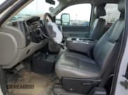 ✅ 2012 Chevrolet Silverado 2500HD Work Truck • VIN: 1GC2KVCG5CZ346165 • Lot: 79456564. Wystawiony na Copart z przebiegiem 254 519 mil. Bezpłatny archiwum sprzedaży aukcyjnych z USA i szczegółowy raport historii pojazdu na DreamBid. Zdjęcie 7.