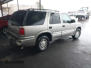 ✅ 1999 GMC Jimmy SLE • VIN: 1GKDT13W7X2529298 • Лот: 41556249. Опубликован ранее на IAAI с пробегом 114 750 миль. Бесплатный доступ к архиву аукционных продаж из США и подробный отчёт об истории автомобиля на DreamBid. Изображение 4.