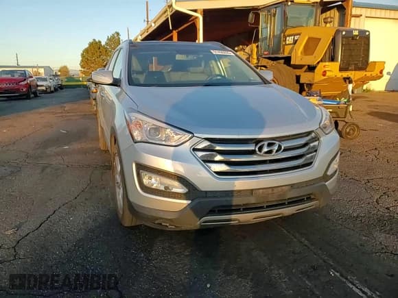 ✅ 2015 Hyundai Santa Fe • VIN: 5XYZWDLA7FG256740 • Lot: 91496025. Listed on Copart with 144,805 mi. Free auction sales archive from the USA and detailed vehicle history report at DreamBid. Image 14.