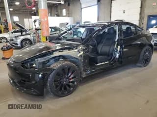 ✅ 2022 Tesla Model 3 Performance • VIN: 5YJ3E1EC2NF103582 • Lot: 81871755. Wystawiony na Copart z przebiegiem Nie podano. Bezpłatny archiwum sprzedaży aukcyjnych z USA i szczegółowy raport historii pojazdu na DreamBid. Zdjęcie 1.