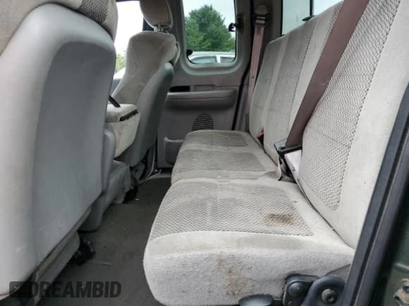 ✅ 2001 Ford F-150 XL • VIN: 1FTRX17L41NA90489 • Lot: 67060015. Listed on Copart with 143,360 mi. Free auction sales archive from the USA and detailed vehicle history report at DreamBid. Image 10.