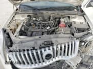 ✅ 2010 Mercury Milan Premier • VIN: 3MEHM0JA1AR642337 • Lot: 69718484. Wystawiony na Copart z przebiegiem Nie podano. Bezpłatny archiwum sprzedaży aukcyjnych z USA i szczegółowy raport historii pojazdu na DreamBid. Zdjęcie 12.