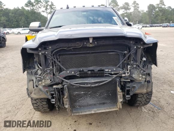 ✅ 2019 Ram 2500 Laramie • VIN: 3C6UR5NL2KG590991 • Лот: 70886615. Опубликован ранее на Copart с пробегом 159 640 миль. Бесплатный доступ к архиву аукционных продаж из США и подробный отчёт об истории автомобиля на DreamBid. Изображение 5.