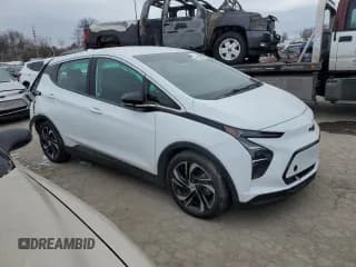 ✅ 2023 Chevrolet Bolt EV 2LT • VIN: 1G1FX6S01P4193387 • Lot: 41864375. Wystawiony na Copart z przebiegiem 19 667 mil. Bezpłatny archiwum sprzedaży aukcyjnych z USA i szczegółowy raport historii pojazdu na DreamBid. Zdjęcie 4.