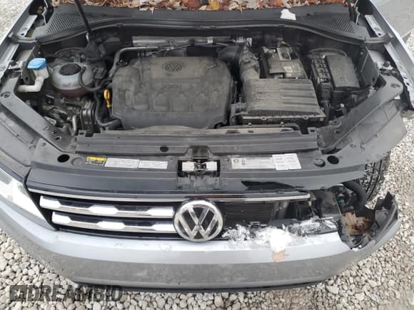 ✅ 2020 Volkswagen Tiguan SE • VIN: 3VV2B7AXXLM027460 • Lot: 92386305. Wystawiony na Copart z przebiegiem 94 422 mil. Bezpłatny archiwum sprzedaży aukcyjnych z USA i szczegółowy raport historii pojazdu na DreamBid. Zdjęcie 12.