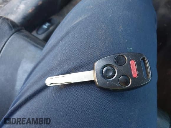 ✅ 2008 Honda Accord EX-L • VIN: 1HGCS12898A011652 • Лот: 41236612. Опубликован ранее на IAAI с пробегом 178 395 миль. Бесплатный доступ к архиву аукционных продаж из США и подробный отчёт об истории автомобиля на DreamBid. Изображение 11.