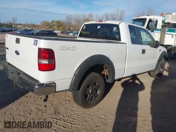✅ 2007 Ford F-150 XLT • VIN: 1FTPX14V27FB64492 • Лот: 43619354. Опубликован ранее на IAAI с пробегом 216 223 миль. Бесплатный доступ к архиву аукционных продаж из США и подробный отчёт об истории автомобиля на DreamBid. Изображение 4.