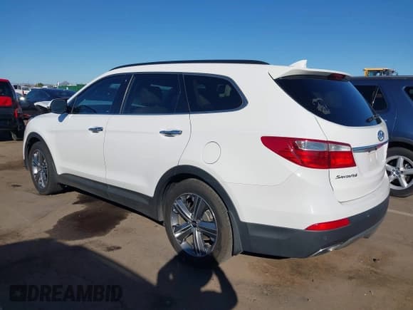 ✅ 2015 Hyundai Santa Fe GLS • VIN: KM8SR4HF0FU112454 • Лот: 43560107. Опубликован ранее на IAAI с пробегом 83 297 миль. Бесплатный доступ к архиву аукционных продаж из США и подробный отчёт об истории автомобиля на DreamBid. Изображение 3.